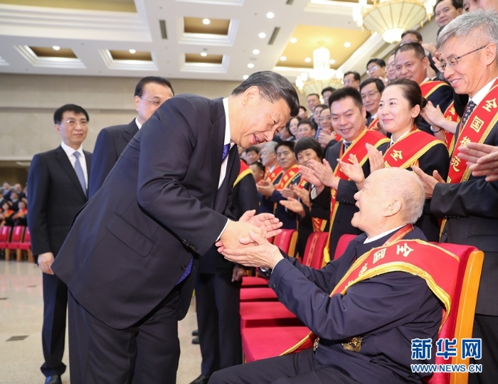 習(xí)近平會(huì)見全國(guó)退役軍人工作會(huì)議代表