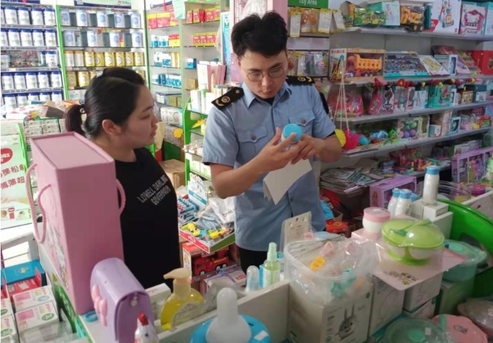 圖為檢查現(xiàn)場。
