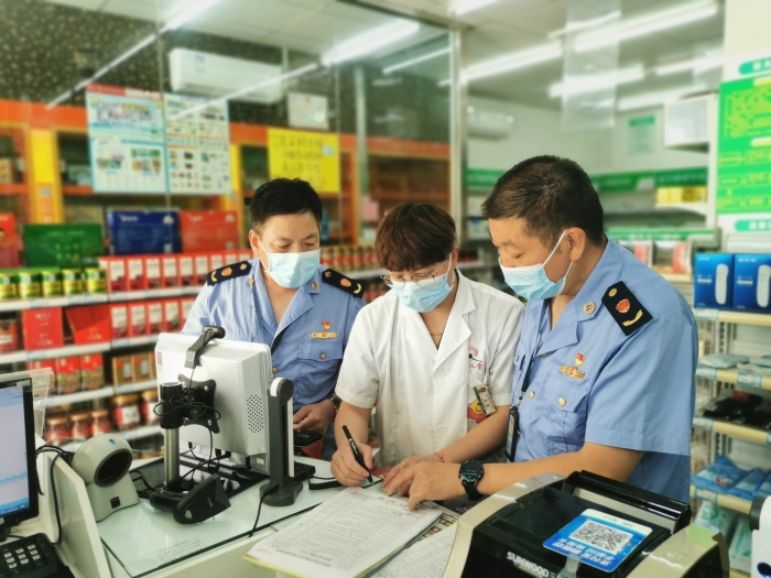 圖為檢查現(xiàn)場。