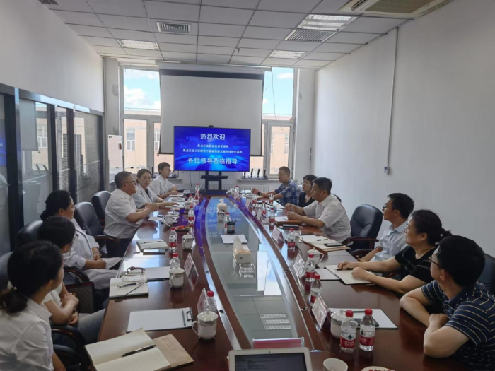 省藥監(jiān)局副局長王鐵寒帶隊深入企業(yè)幫扶指導 助力醫(yī)療器械創(chuàng)新發(fā)展。