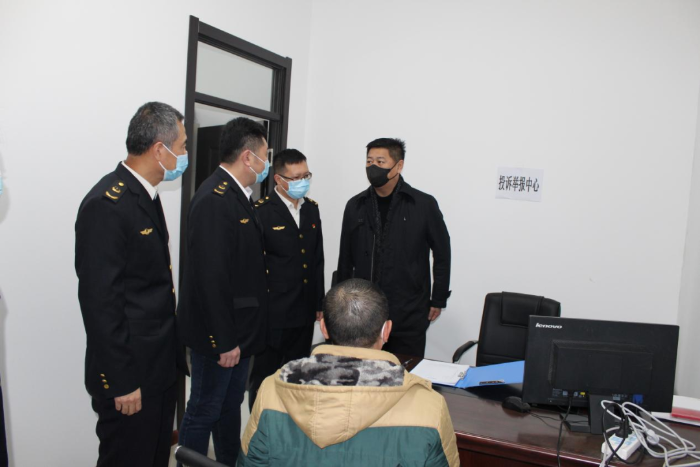 黑龍江省藥監(jiān)局黨組成員、副局長(zhǎng)王鐵寒到綜合執(zhí)法監(jiān)督局檢查指導(dǎo)工作