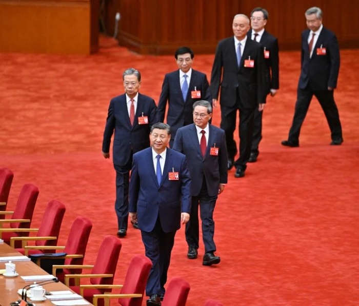 中國(guó)共產(chǎn)黨第二十屆中央委員會(huì)第三次全體會(huì)議，于2024年7月15日至18日在北京舉行。這是習(xí)近平、李強(qiáng)、趙樂(lè)際、王滬寧、蔡奇、丁薛祥、李希等步入會(huì)場(chǎng)。新華社記者 岳月偉 攝