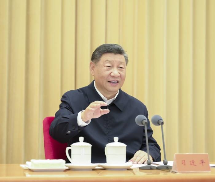 9月9日至10日，全國教育大會在北京召開。中共中央總書記、國家主席、中央軍委主席習(xí)近平出席會議并發(fā)表重要講話，代表黨中央向全國廣大教師和教育工作者致以節(jié)日祝賀和誠摯問候。新華社記者 李濤 攝